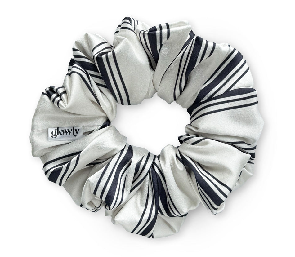 Saténová scrunchie - Marina White