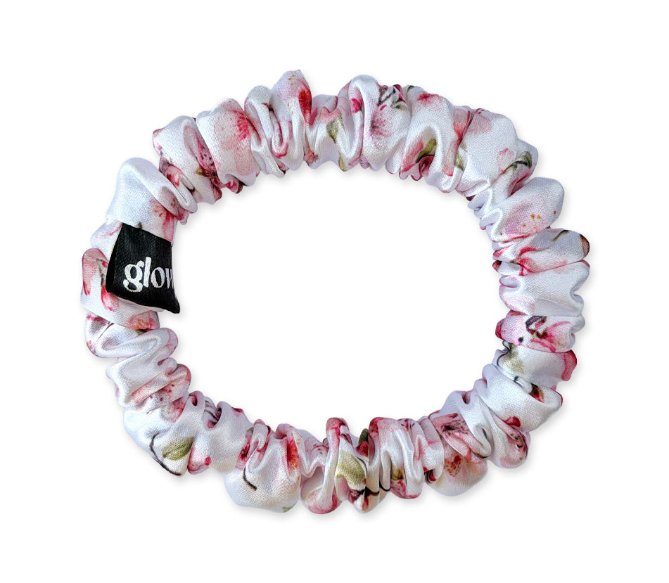 Mini saténová scrunchie - Sakura
