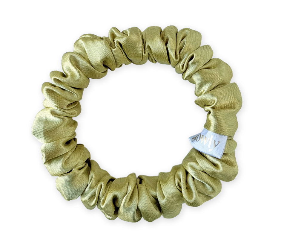 Mini saténová scrunchie - Pistachio