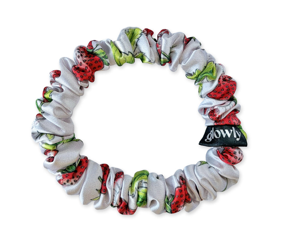 Mini saténová scrunchie - Strawberry