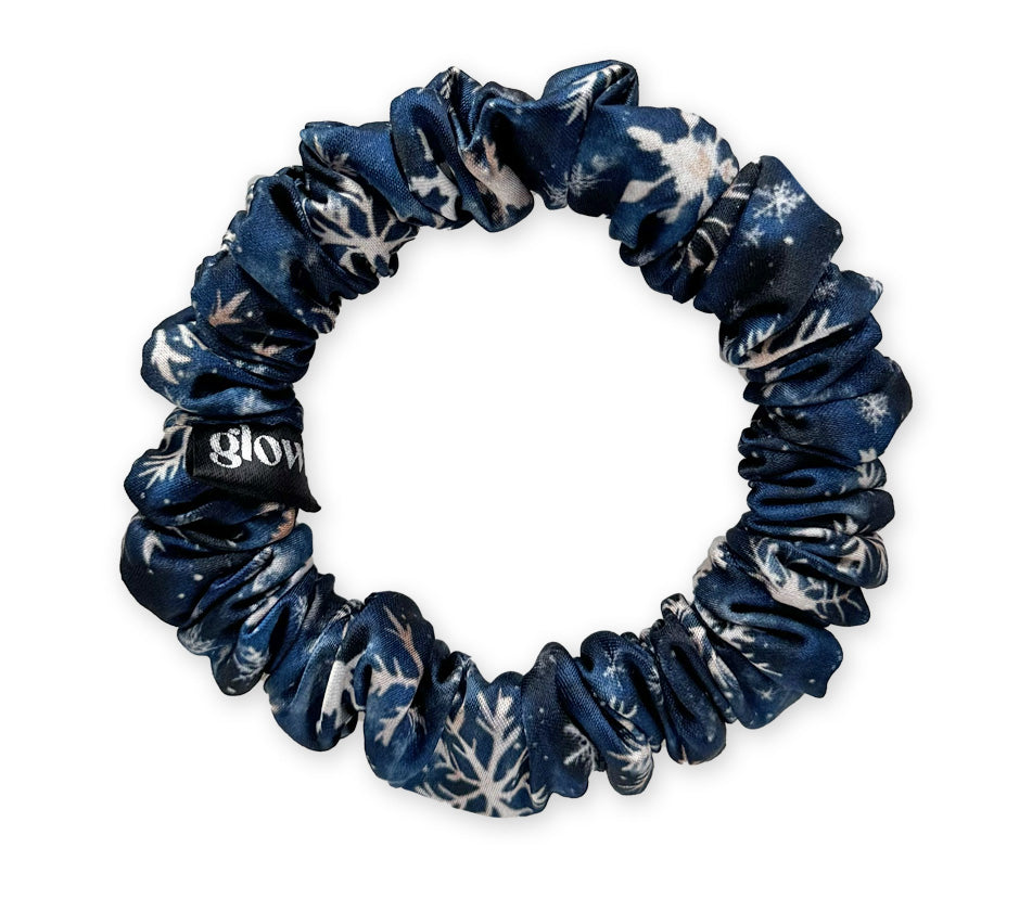 Mini saténová scrunchie - Silent Night